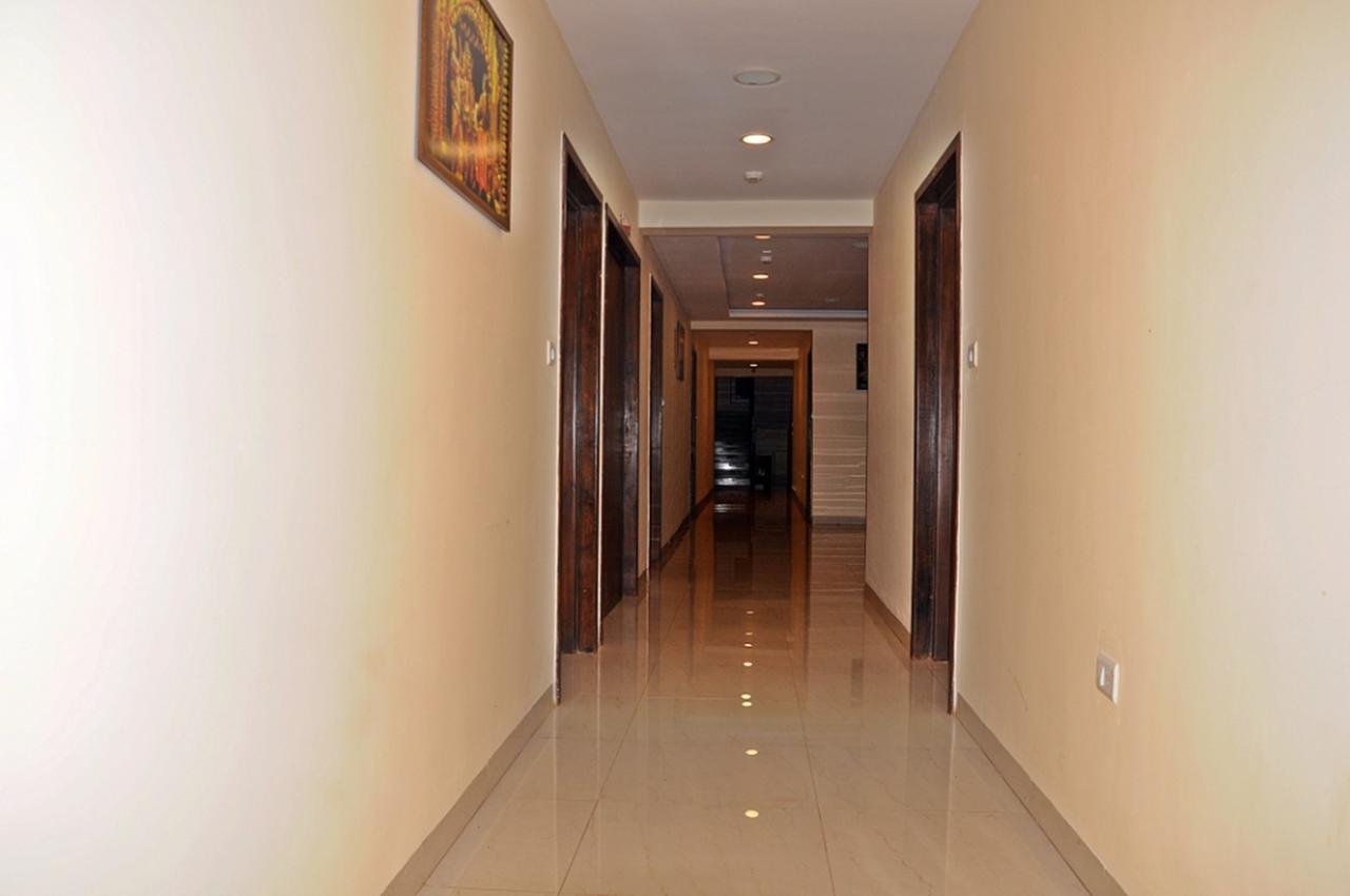 Hotel Mookambika Palace Kolluru Eksteriør billede