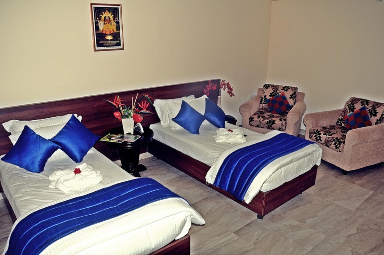 Hotel Mookambika Palace Kolluru Eksteriør billede
