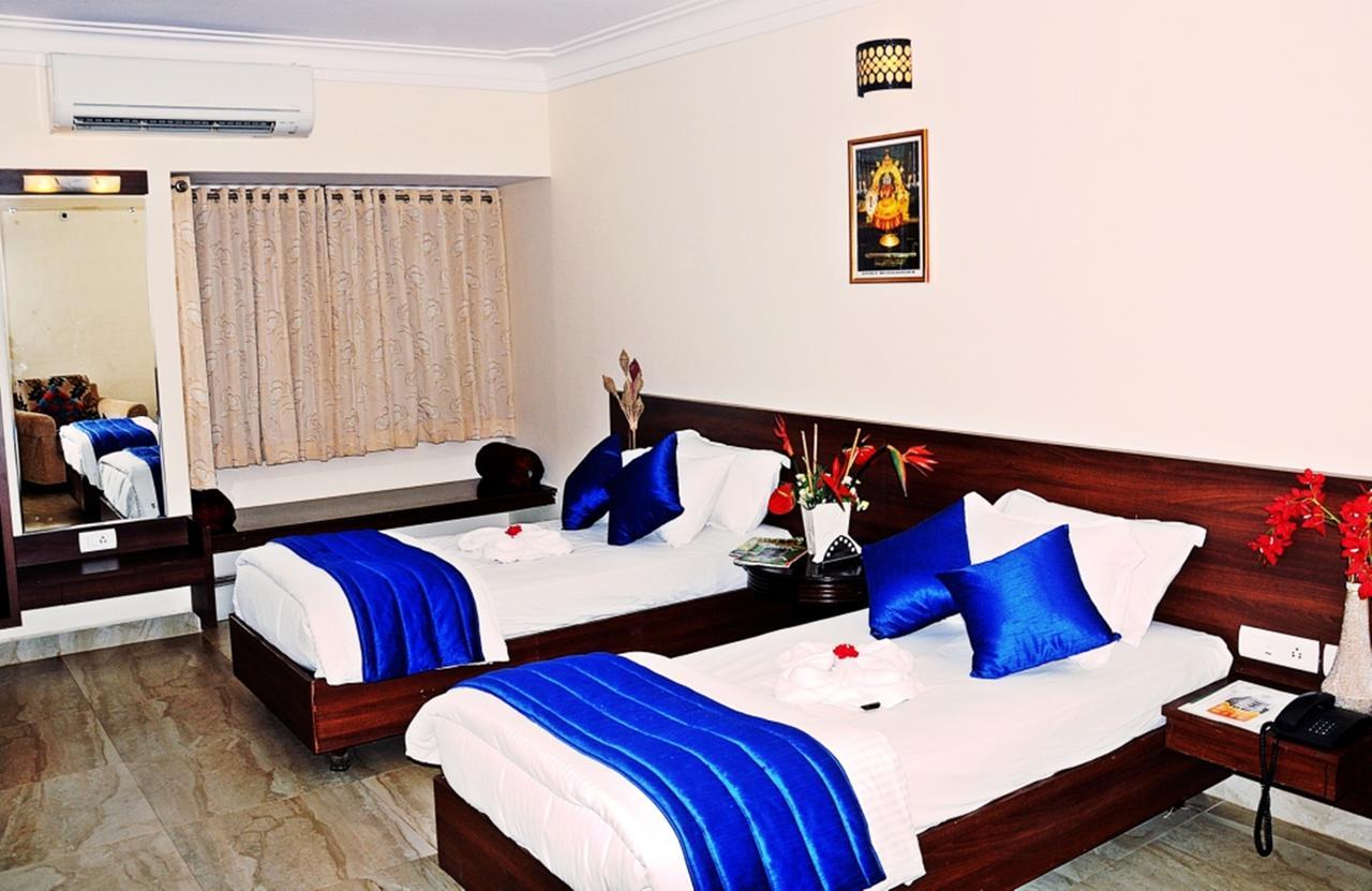 Hotel Mookambika Palace Kolluru Eksteriør billede